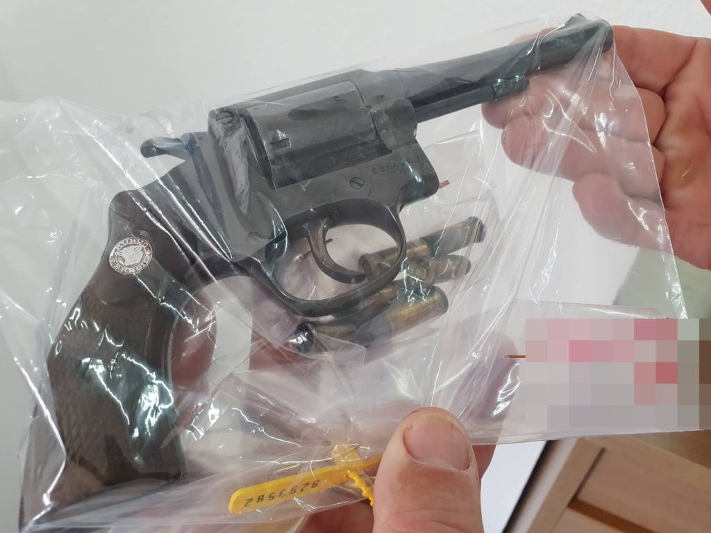 Delegacia Antitóxico prende homem com pistola em Maringá