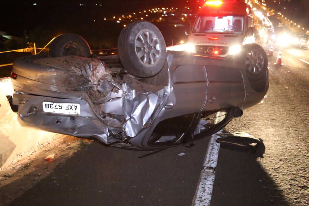 Motorista de camionete causa acidente no Contorno Norte e foge do local