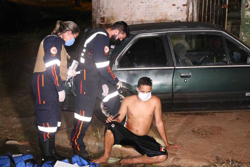 Rapaz é baleado na casa da namorada no Conjunto Ney Braga em Maringá