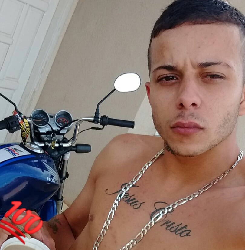 Família tenta localizar carro que atropelou jovem que está em coma na UTI