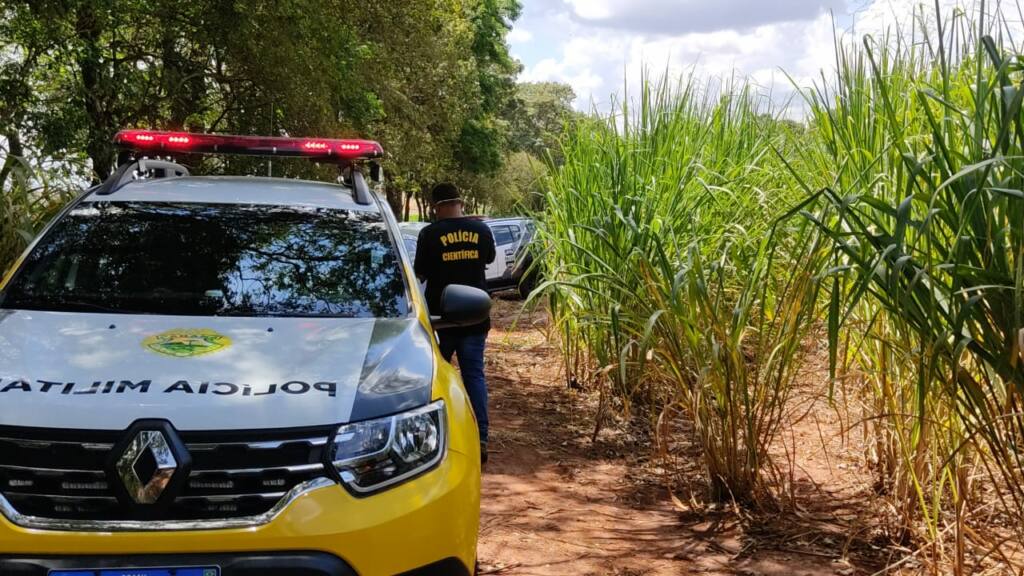 Homem é encontrado morto com mãos e pés amarrados em estrada rural