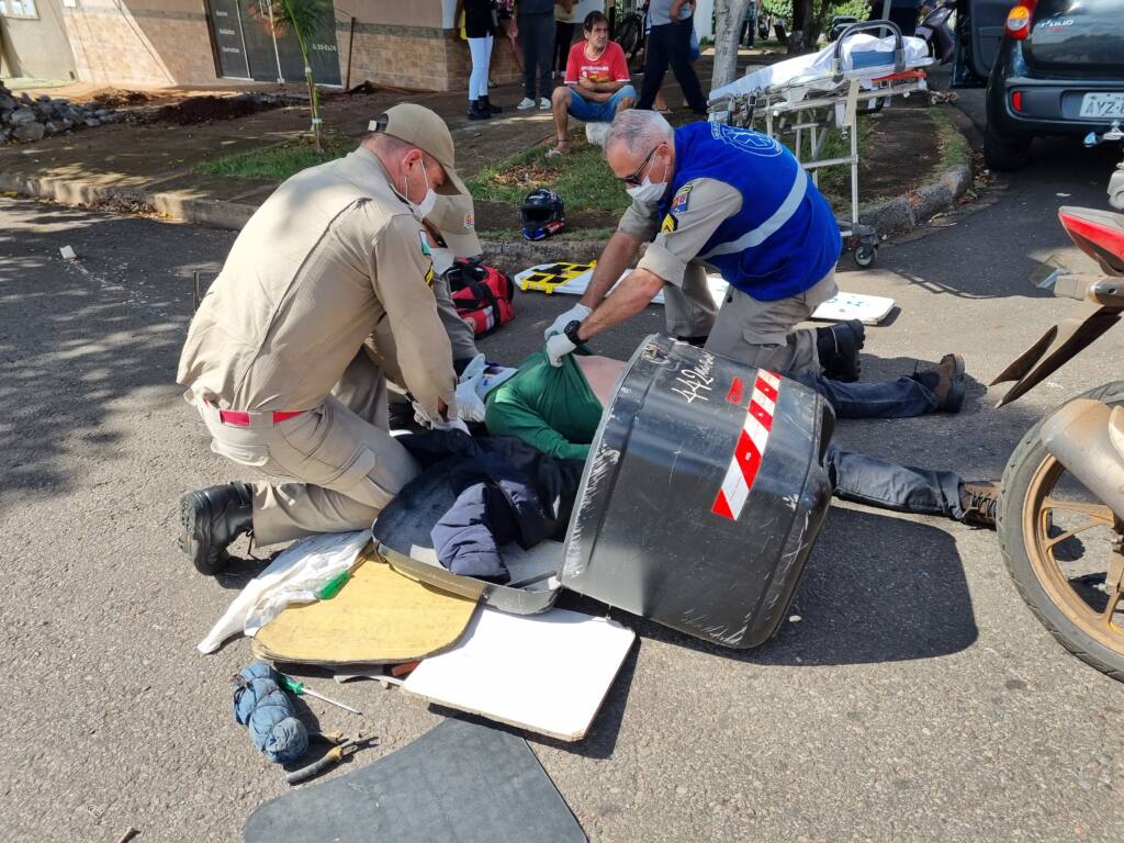 Motorista entra na frente de motociclista e causa acidente no Jardim Indaiá