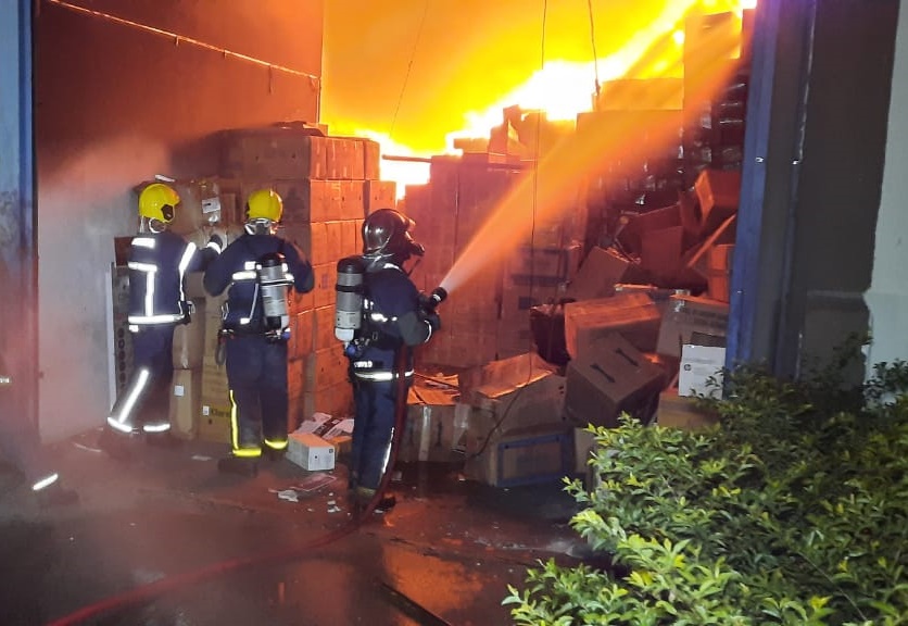 Incêndio em empresa de cartuchos causa prejuízo milionário