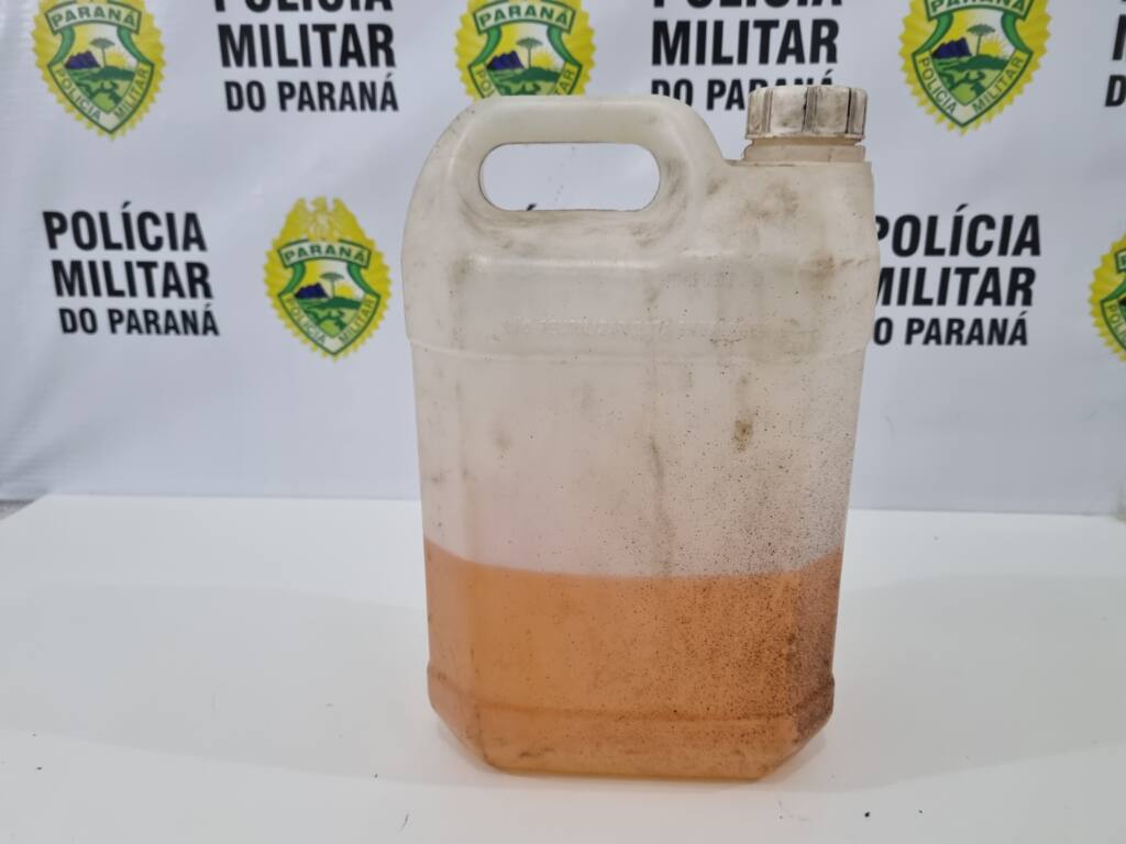 Homem leva uma surra ao furtar gasolina de Fusca em Maringá