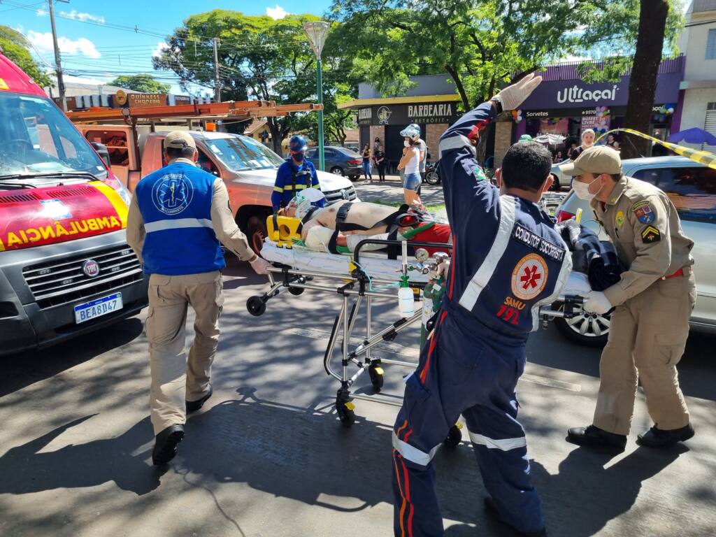 Ciclista que foi atropelado por carro na Avenida Mandacaru está fora de perigo