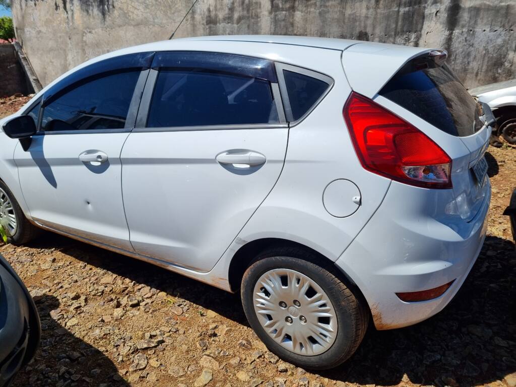 Bandidos que usaram carro em homicídio ferem com tiros uma pessoa em Mandaguaçu