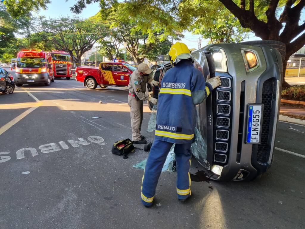 Duas mulheres ficam feridas em acidente na zona 2 em Maringá