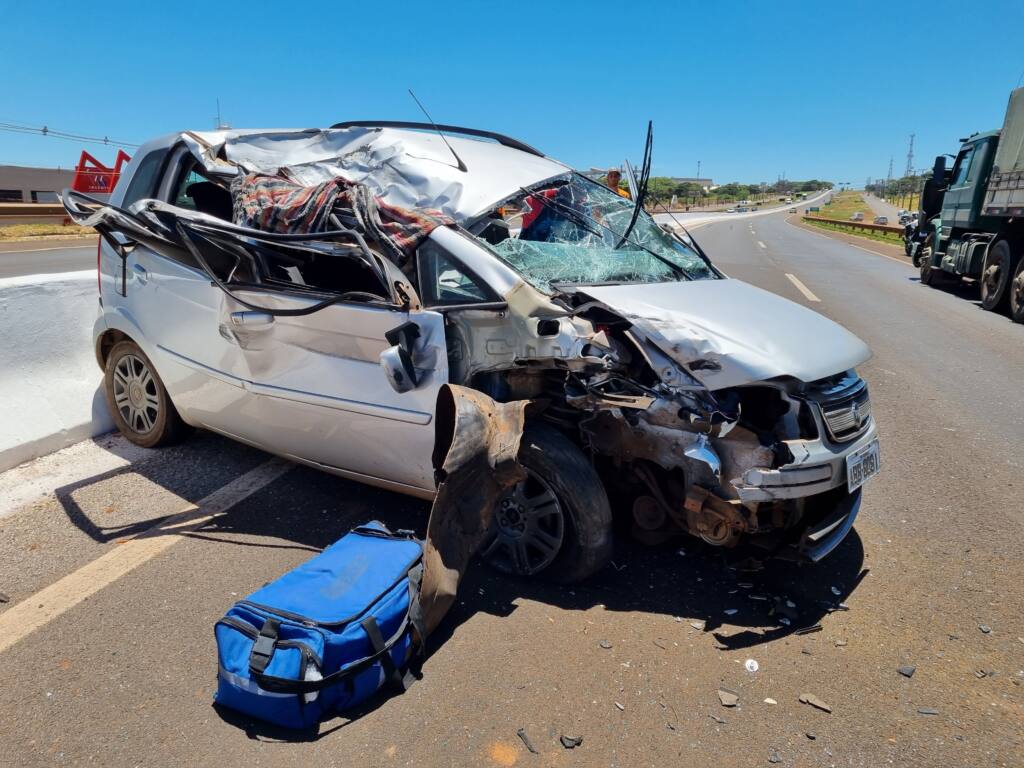 Motorista etilizado sofre acidente grave na rodovia PR-323 em Maringá