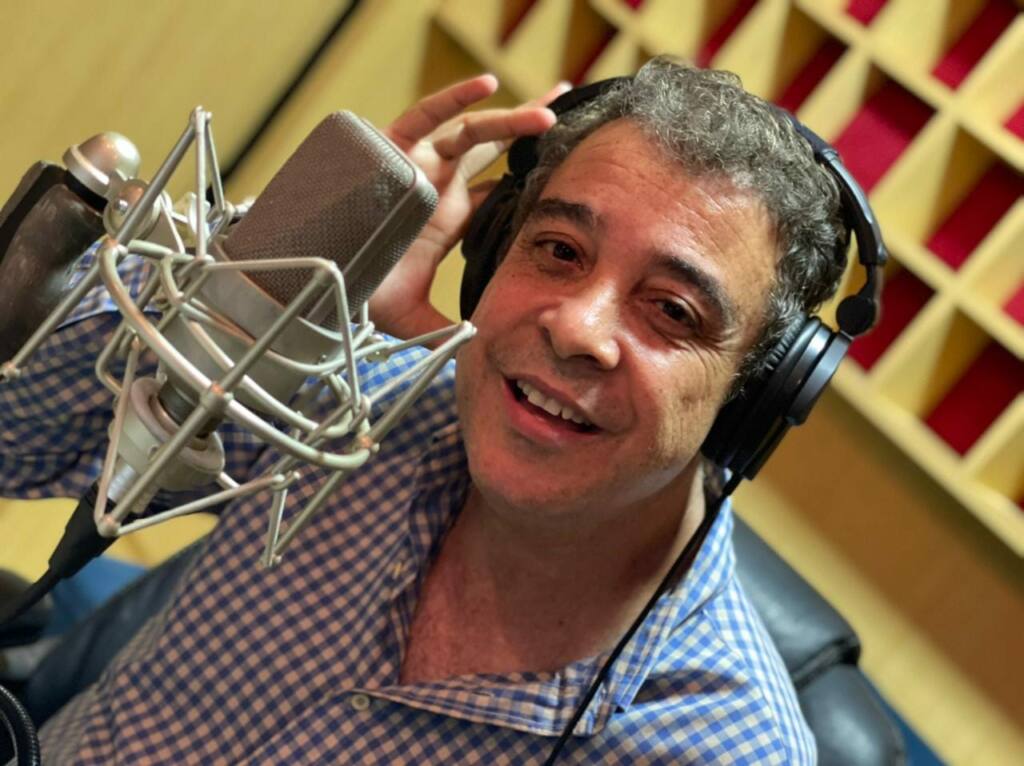 Produtor musical que sofreu acidente na zona 7 continua em coma na UTI