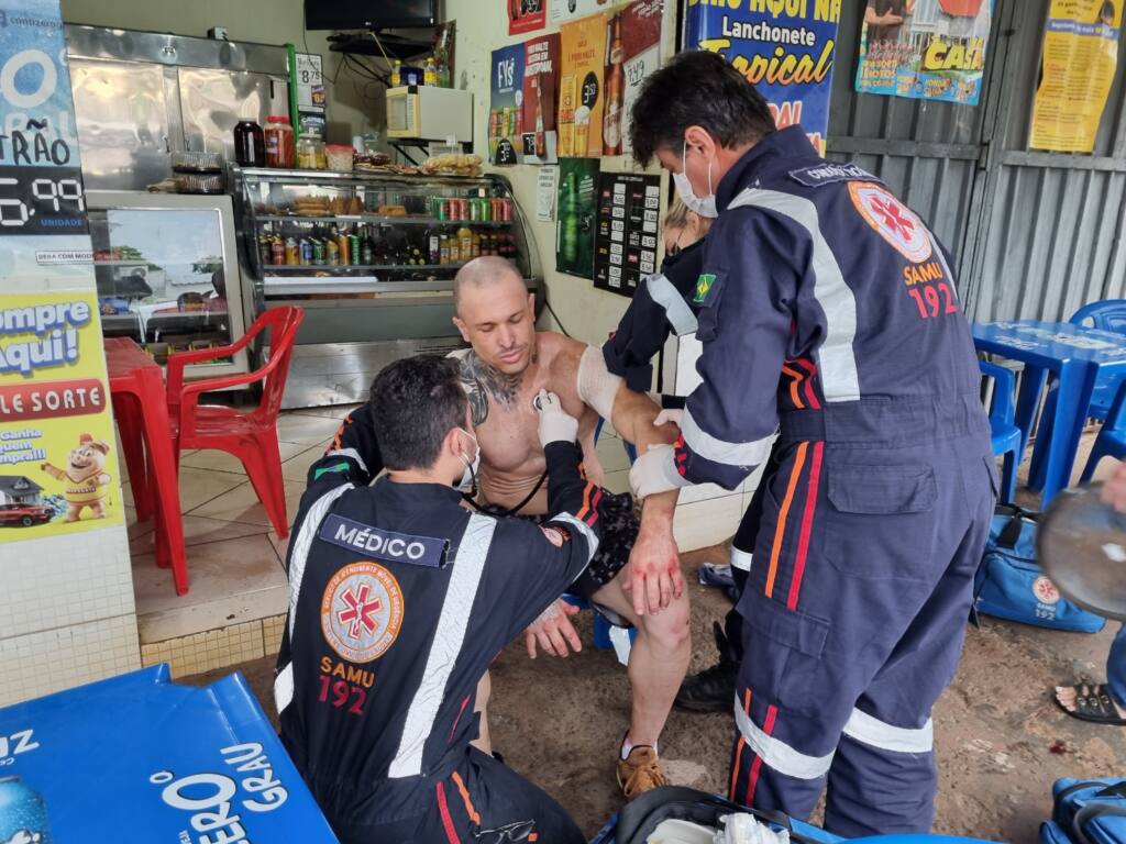 Comerciante é esfaqueado por homem que queria tomar pinga fiado