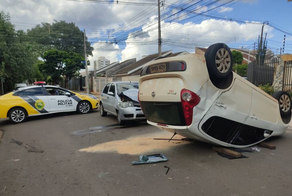 Uma pessoa fica ferida em acidente no Residencial Cidade Nova em Maringá