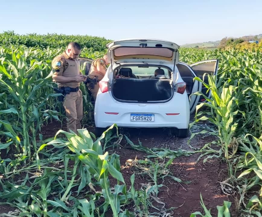 Carro utilizado em homicídio em Maringá é localizado em Marialva