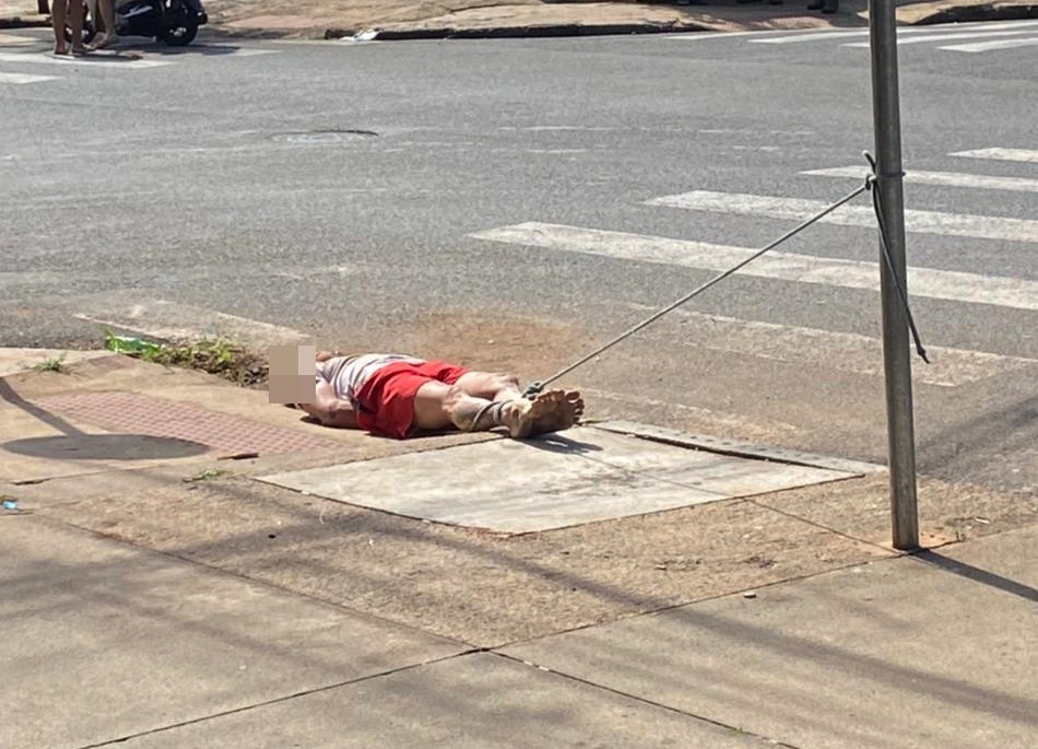 Suspeito de invadir casas é amarrado após cair de telhado na cidade de Sarandi