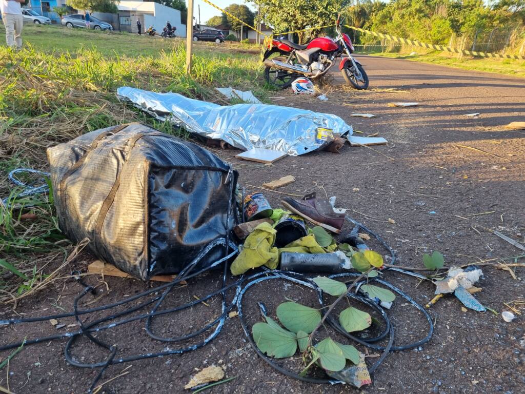 Motociclista morre ao bater contra poste no Jardim Everest em Maringá