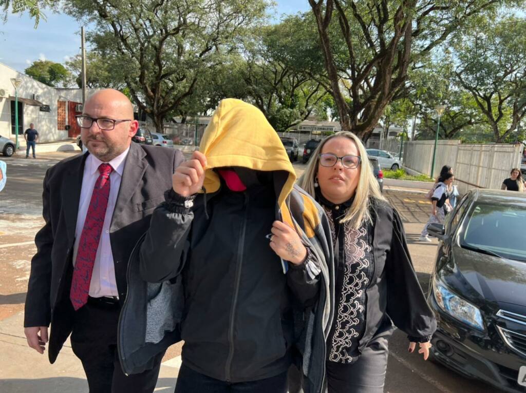 Criminosa que matou mulher em Maringá se apresenta e confessa crime