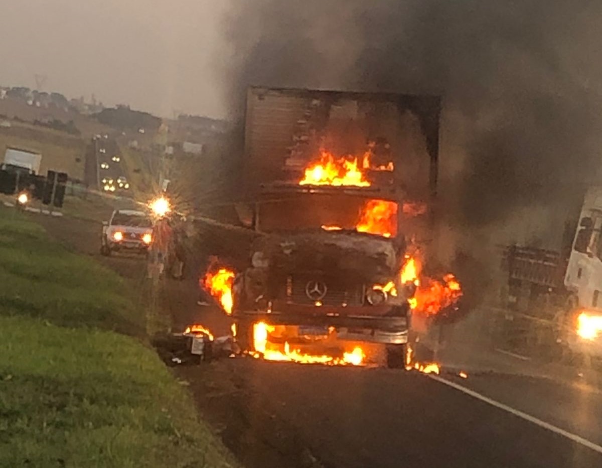 Morador de Floresta escapa da morte de acidente impressionante na rodovia PR-317