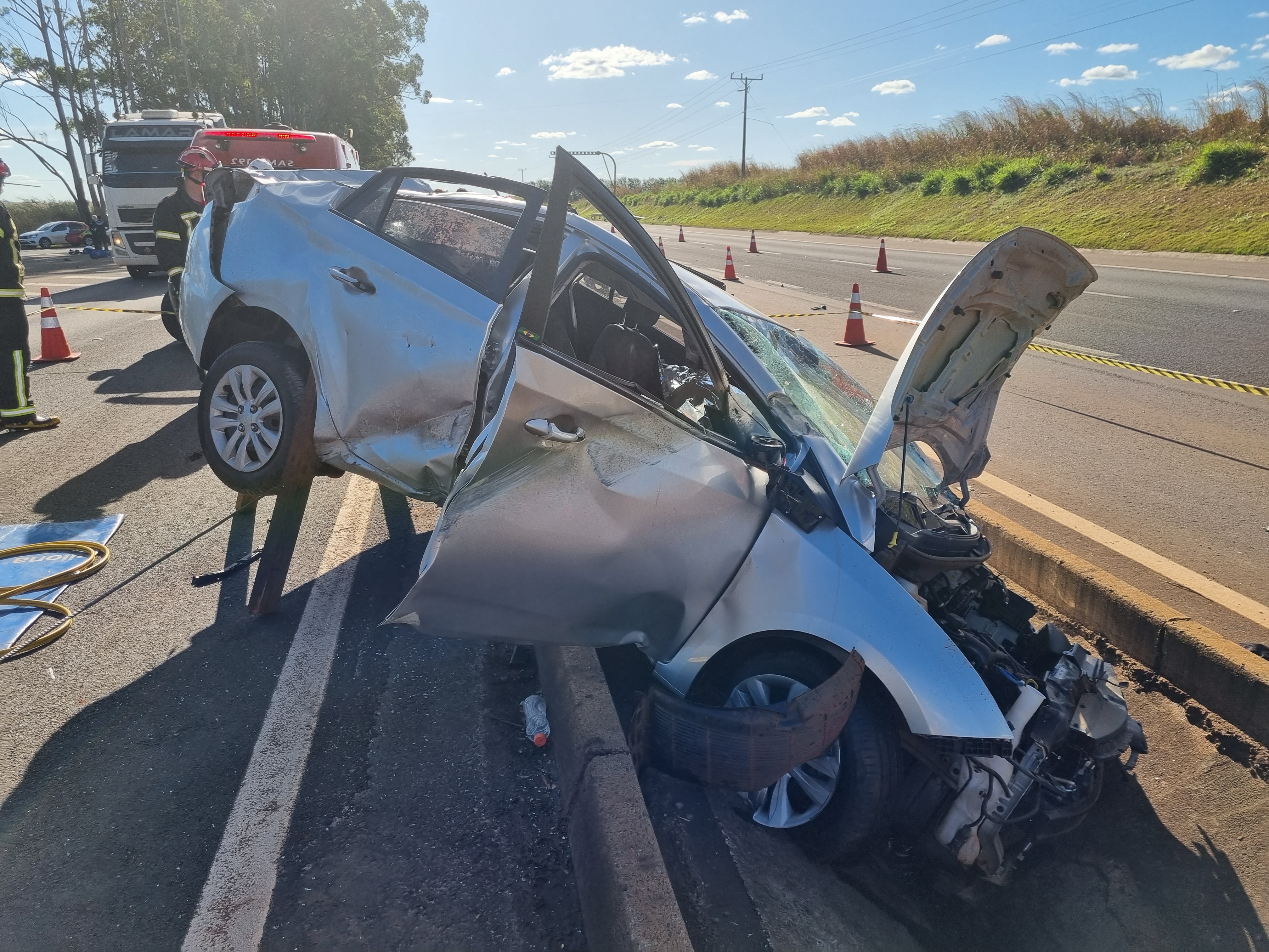 Motorista morre ao sofrer acidente na rodovia BR-376 em Mandaguaçu