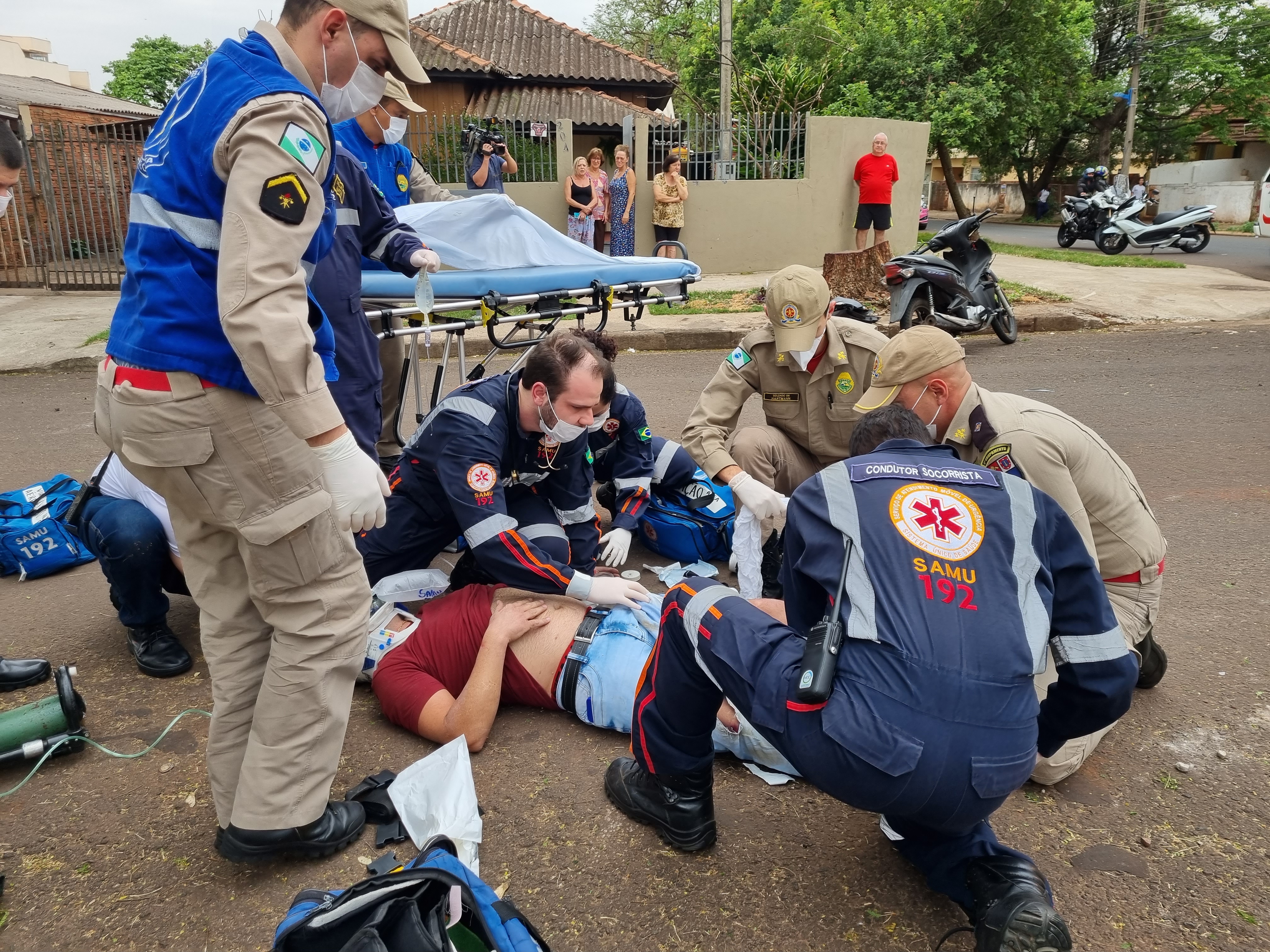 Mecânico de moto fica gravemente ferido ao sofrer acidente em Maringá.