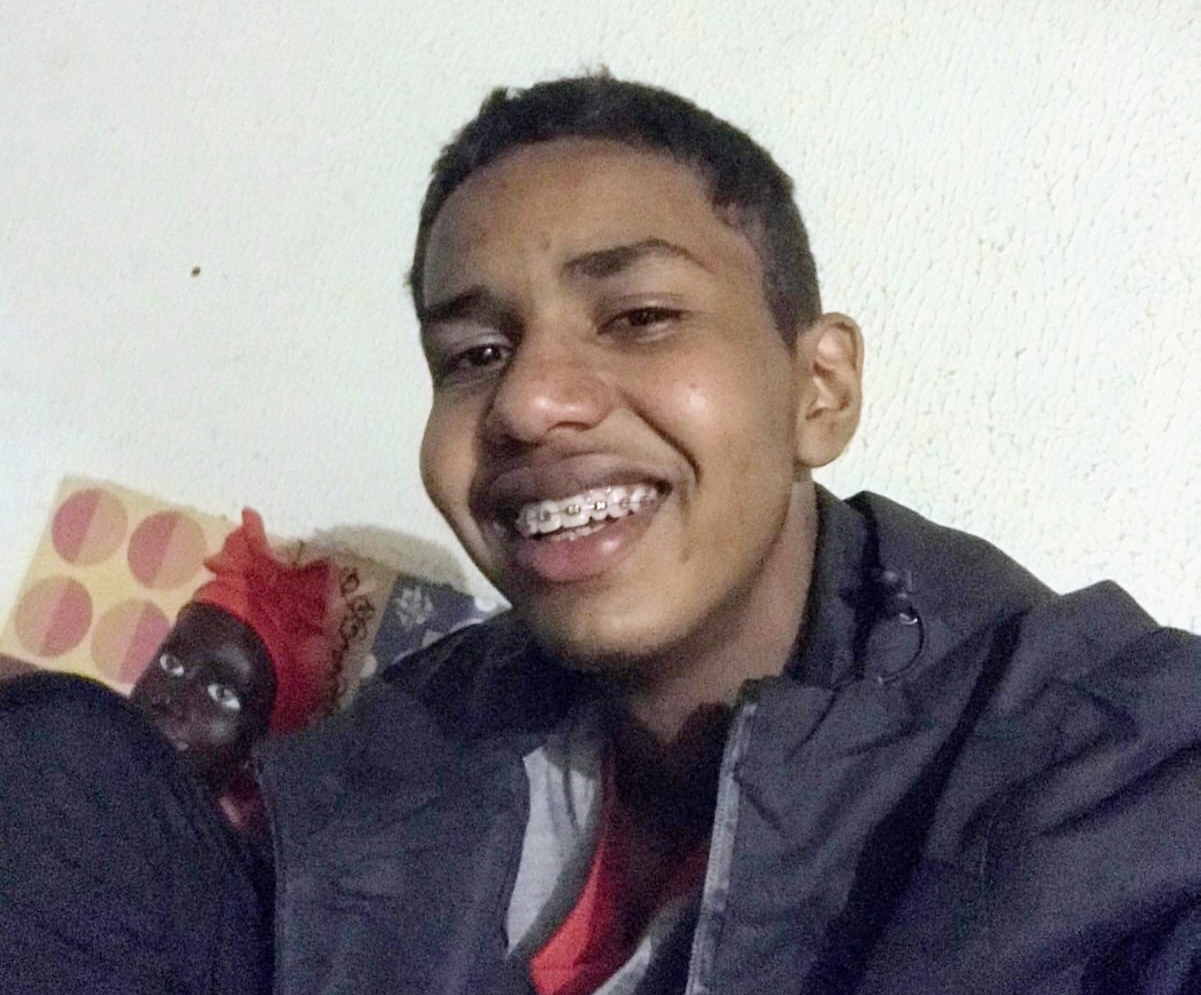 Jovem de 20 anos morre ao capotar veículo em Maringá