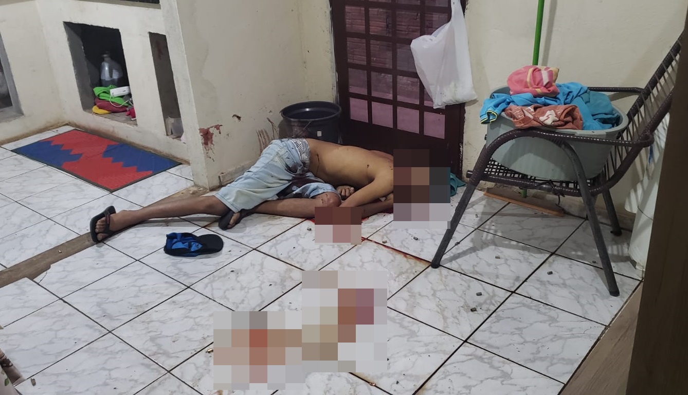 Criminosos encapuzados invadem casa e matam rapaz de 22 anos em Sarandi