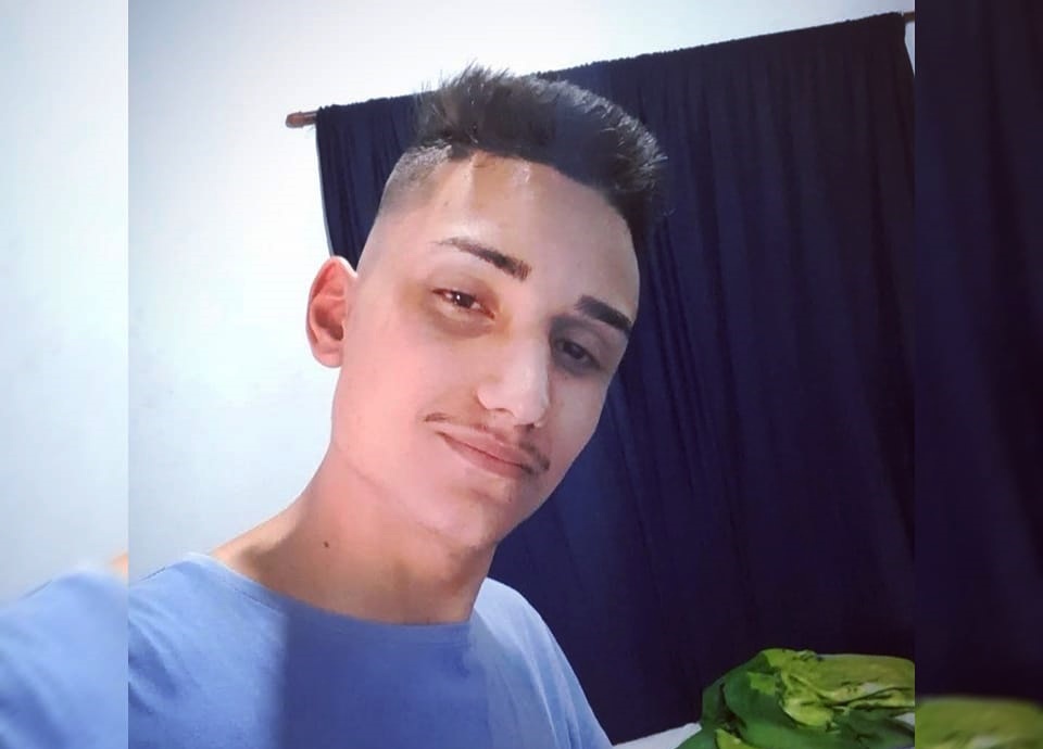 Motociclista de 20 anos que sofreu acidente no mês passado em Sarandi morre no hospital