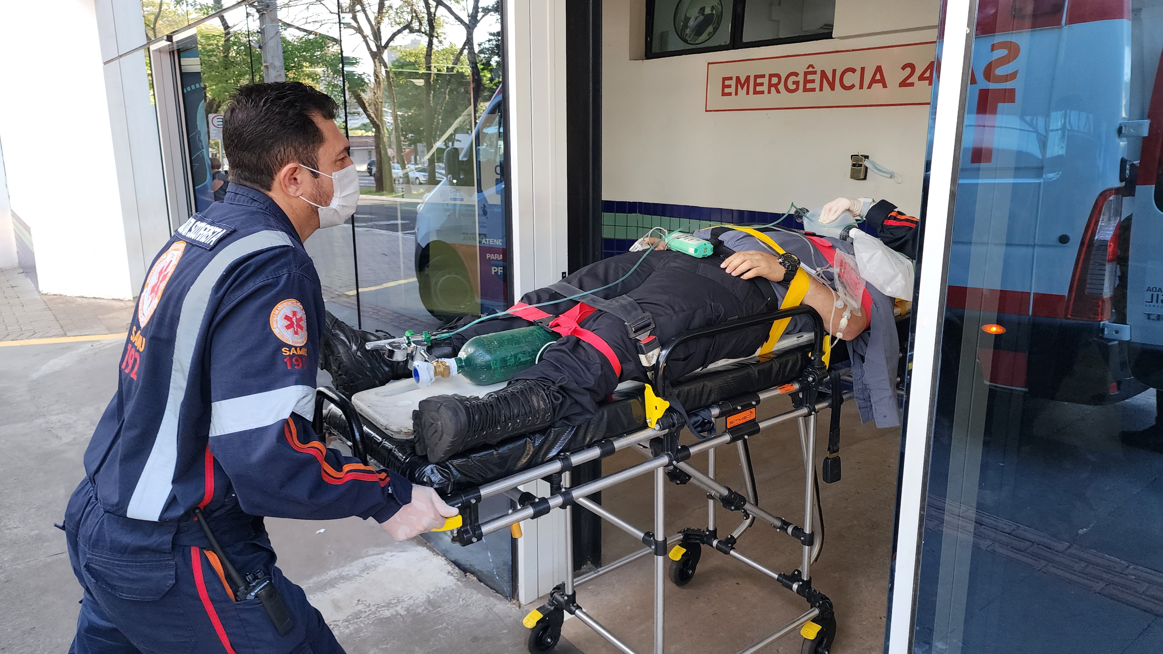 Motociclista de 30 anos é entubado após sofrer queda na rodovia BR-376 em Sarandi