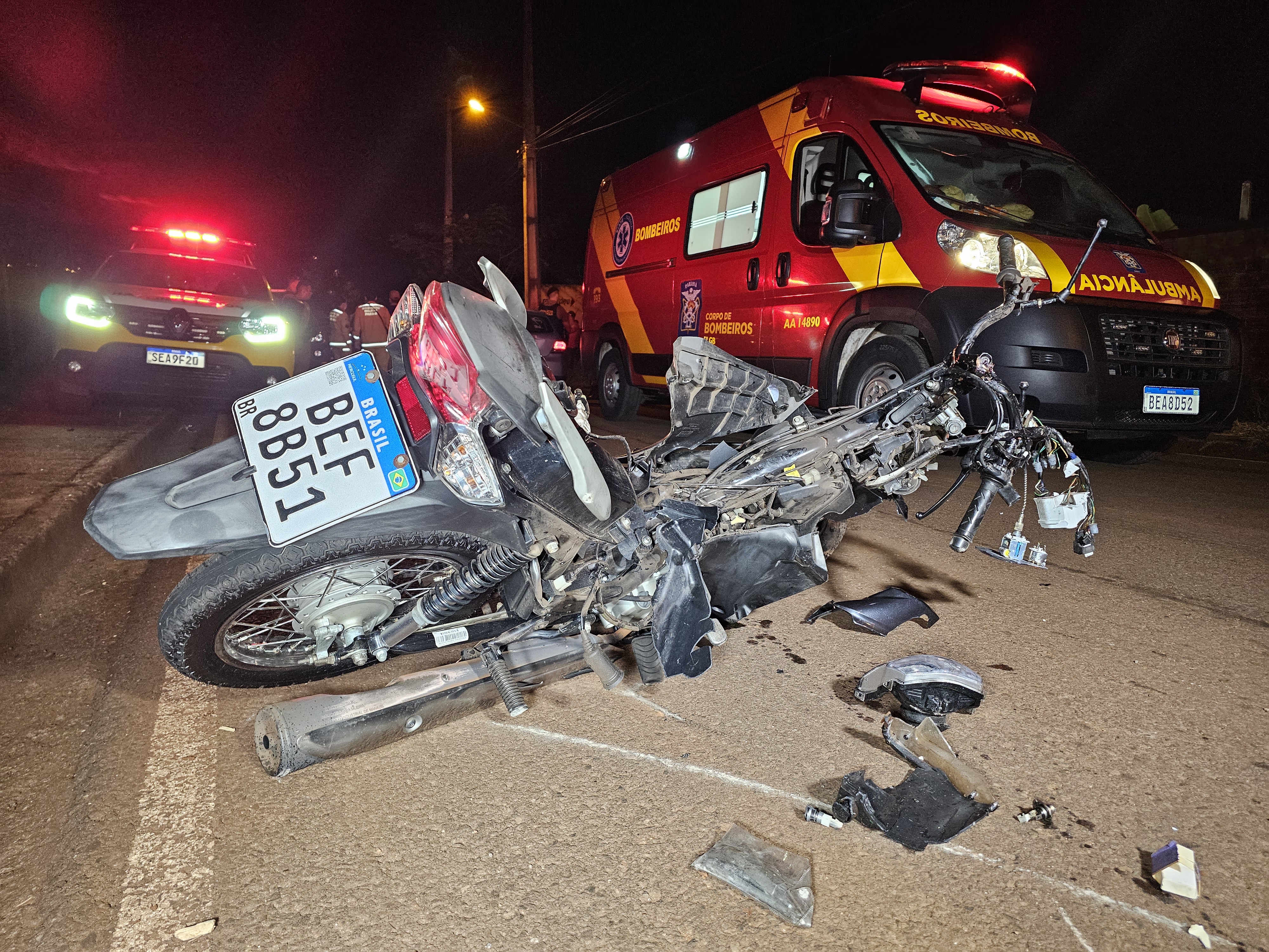 Rapaz de 30 anos morre após bater moto contra um automóvel em Sarandi