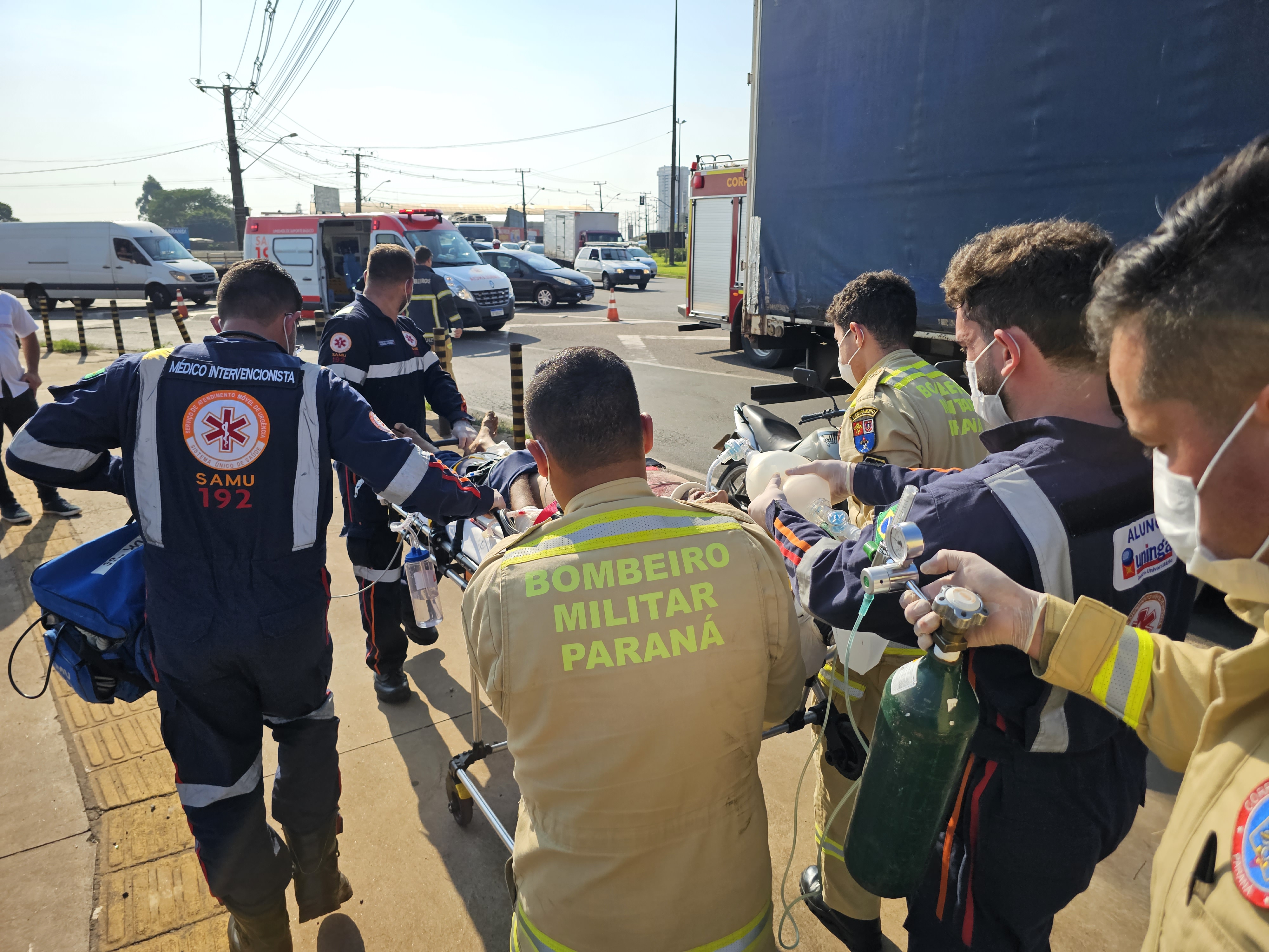 Homem é reanimado após rodados de carreta passarem por cima de seu corpo na rodovia BR-376