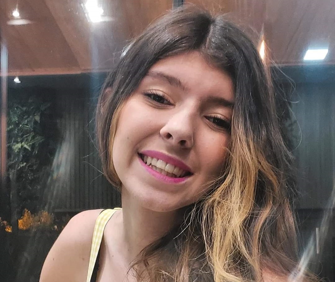 Mulher de 18 anos que sofreu acidente com patinete permanece na UTI em estado grave