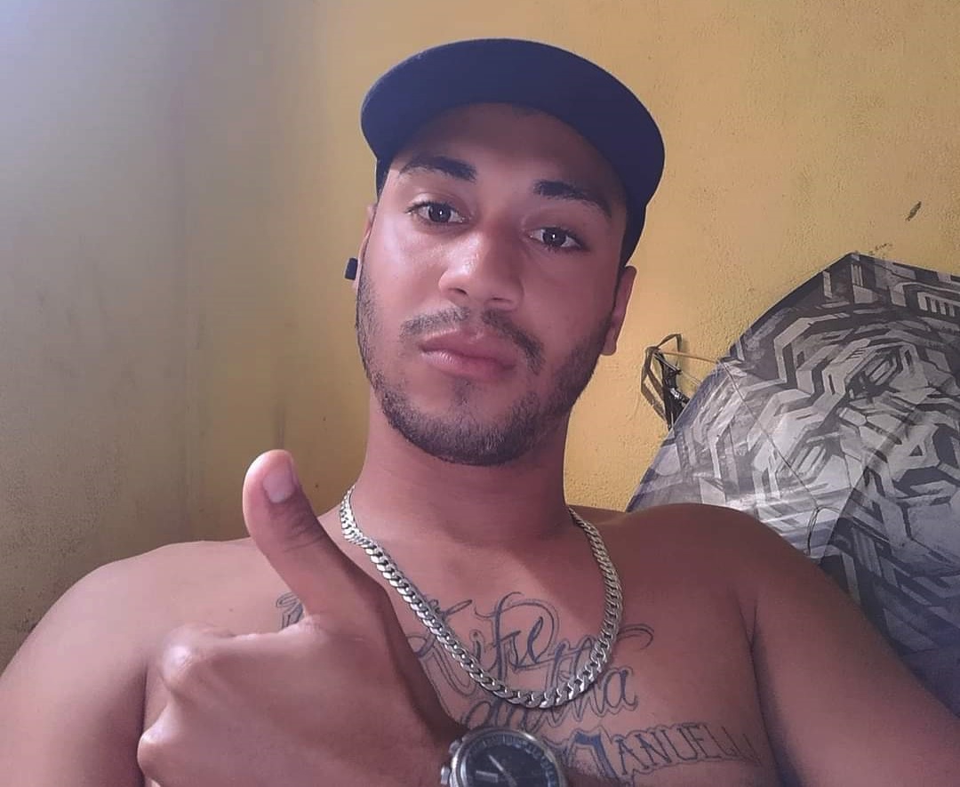 Rapaz de 27 anos é morto em Sarandi na frente da esposa e filha