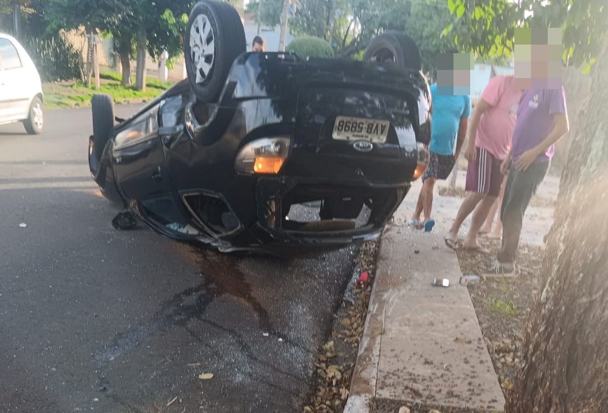 Motorista causa acidente e foge sem prestar socorro