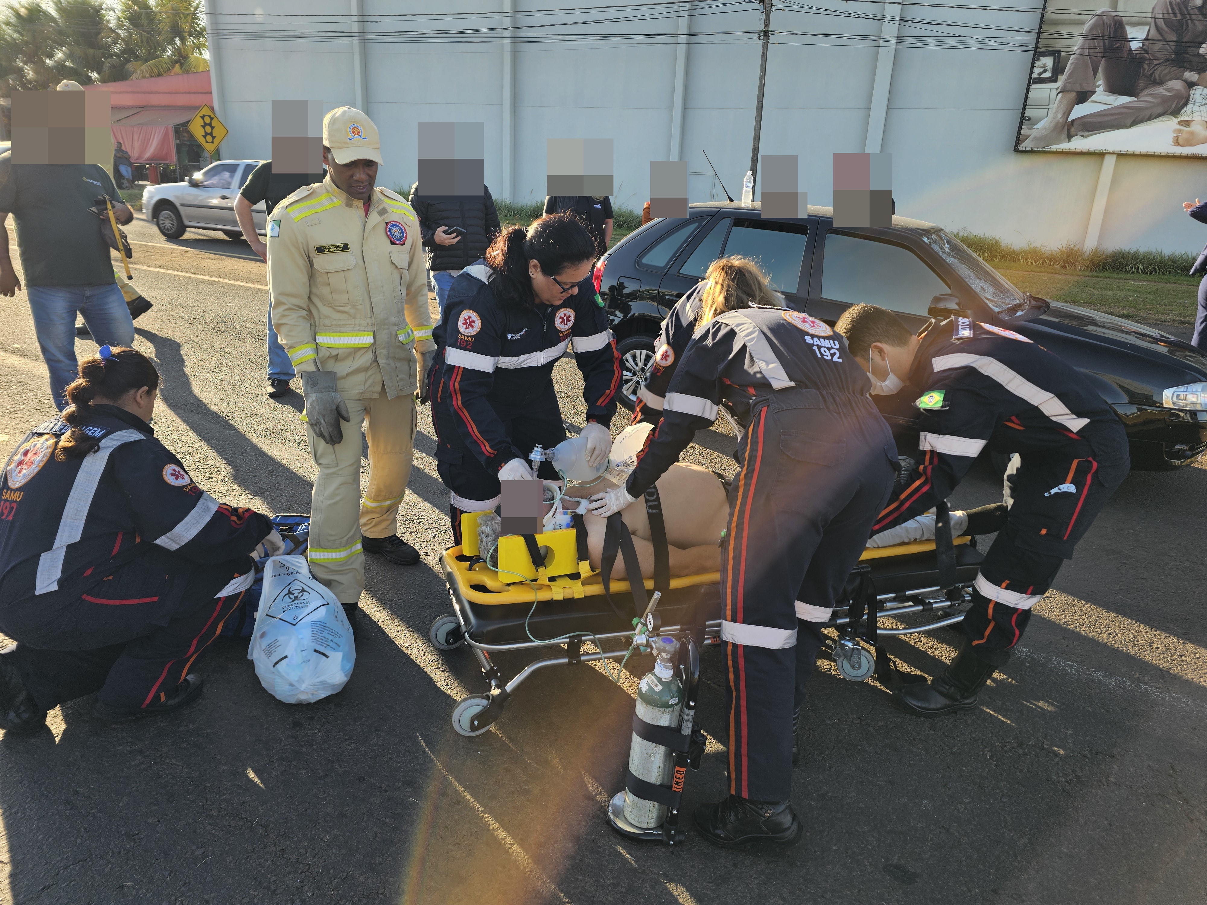 Homem de 49 anos fica em estado gravíssimo após ser atropelado por carro no Contorno Sul