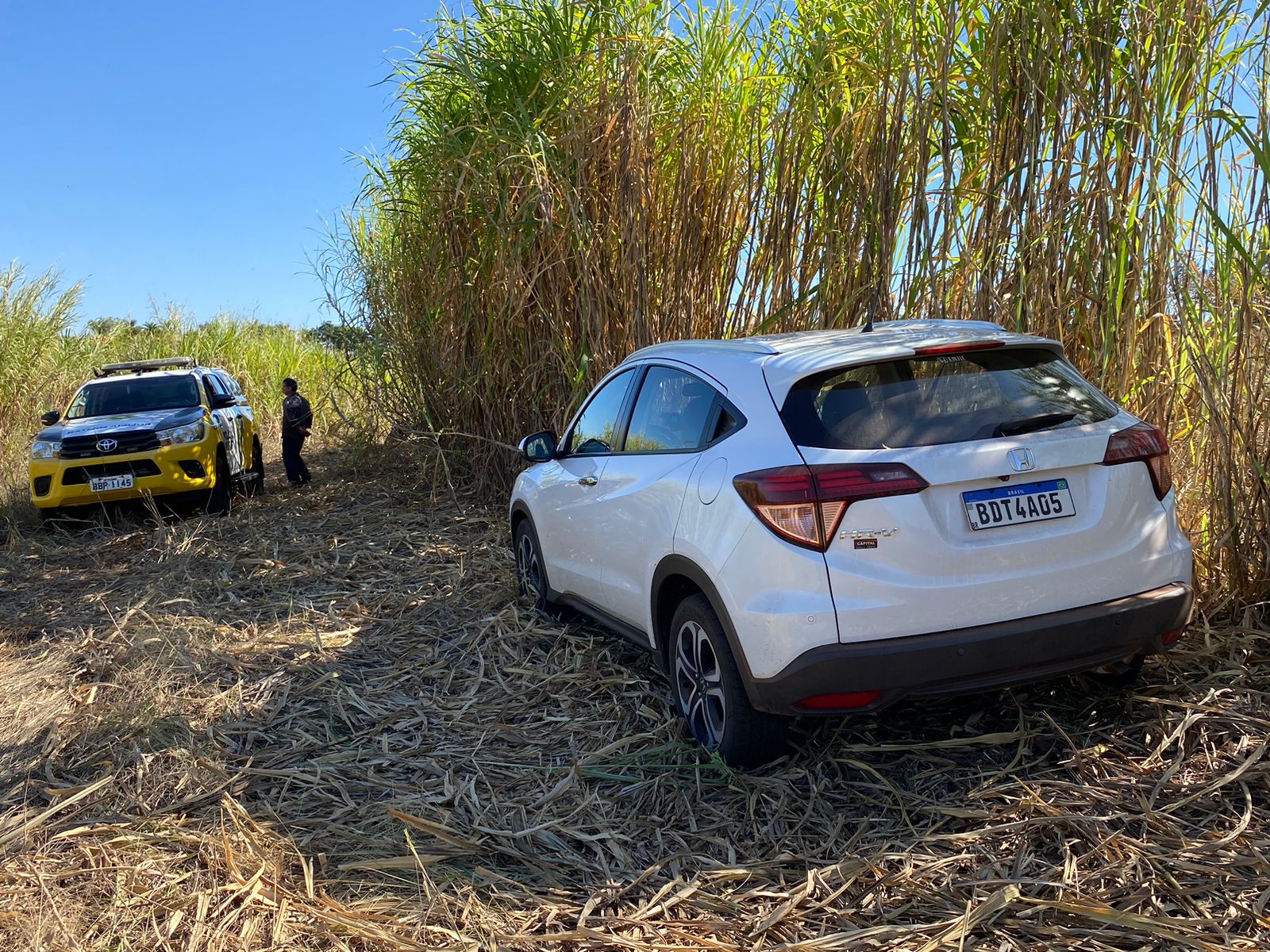 Carro usado em crime de homicídio é encontrado em Água Boa