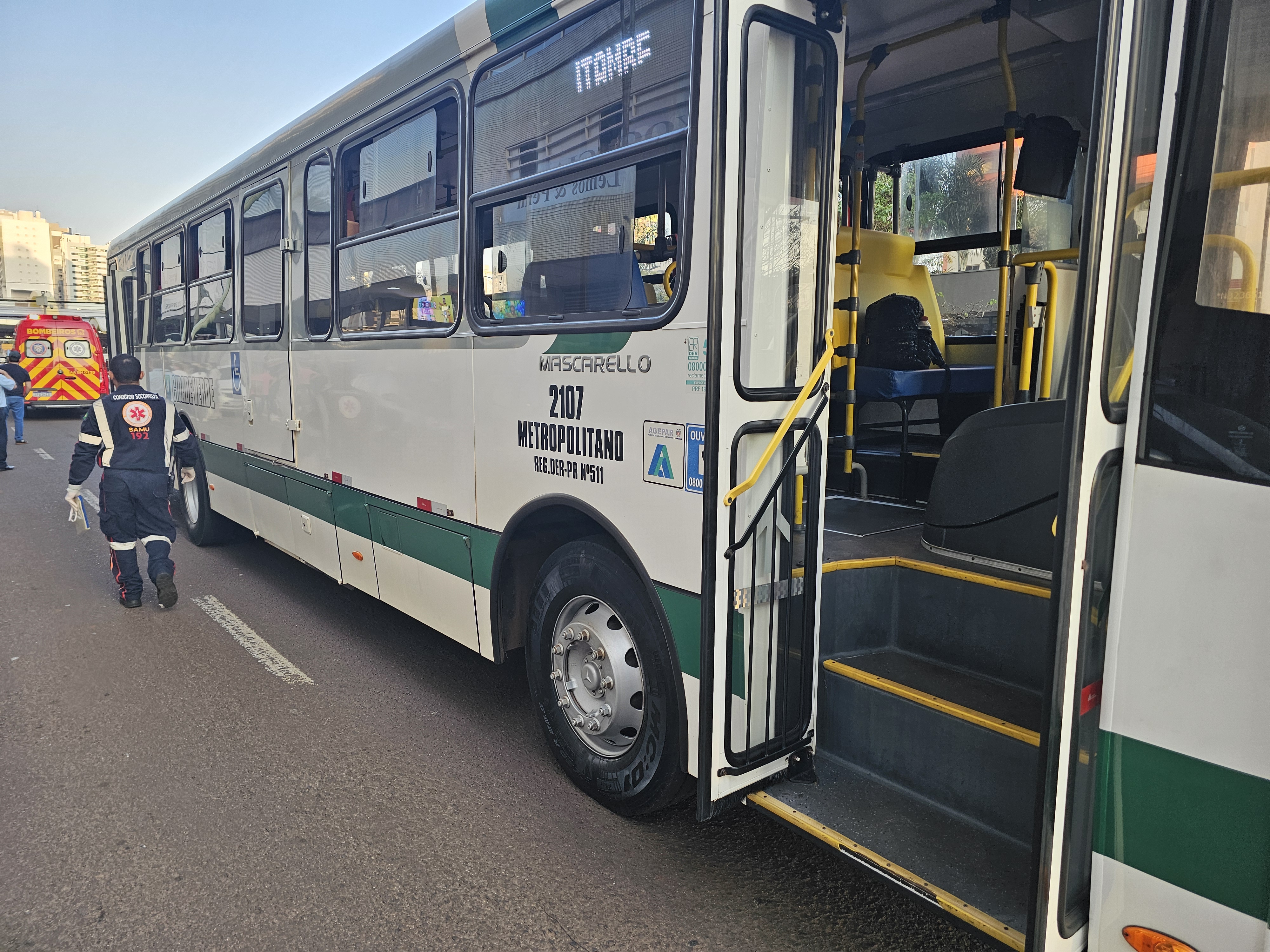 Motorista de ônibus é interrogado na DP sobre acidente que matou uma jovem no centro de Maringá