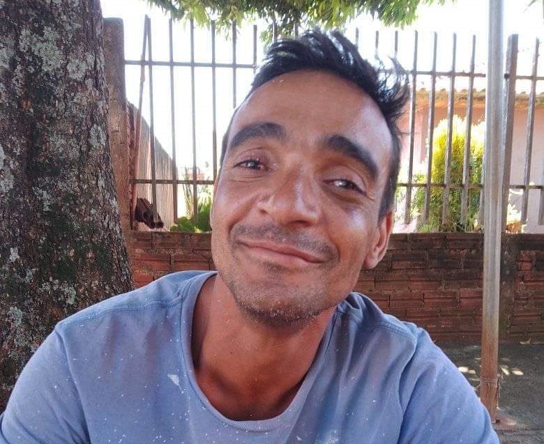 Polícia Civil divulga foto de foragido por homicídio ocorrido em Paiçandu