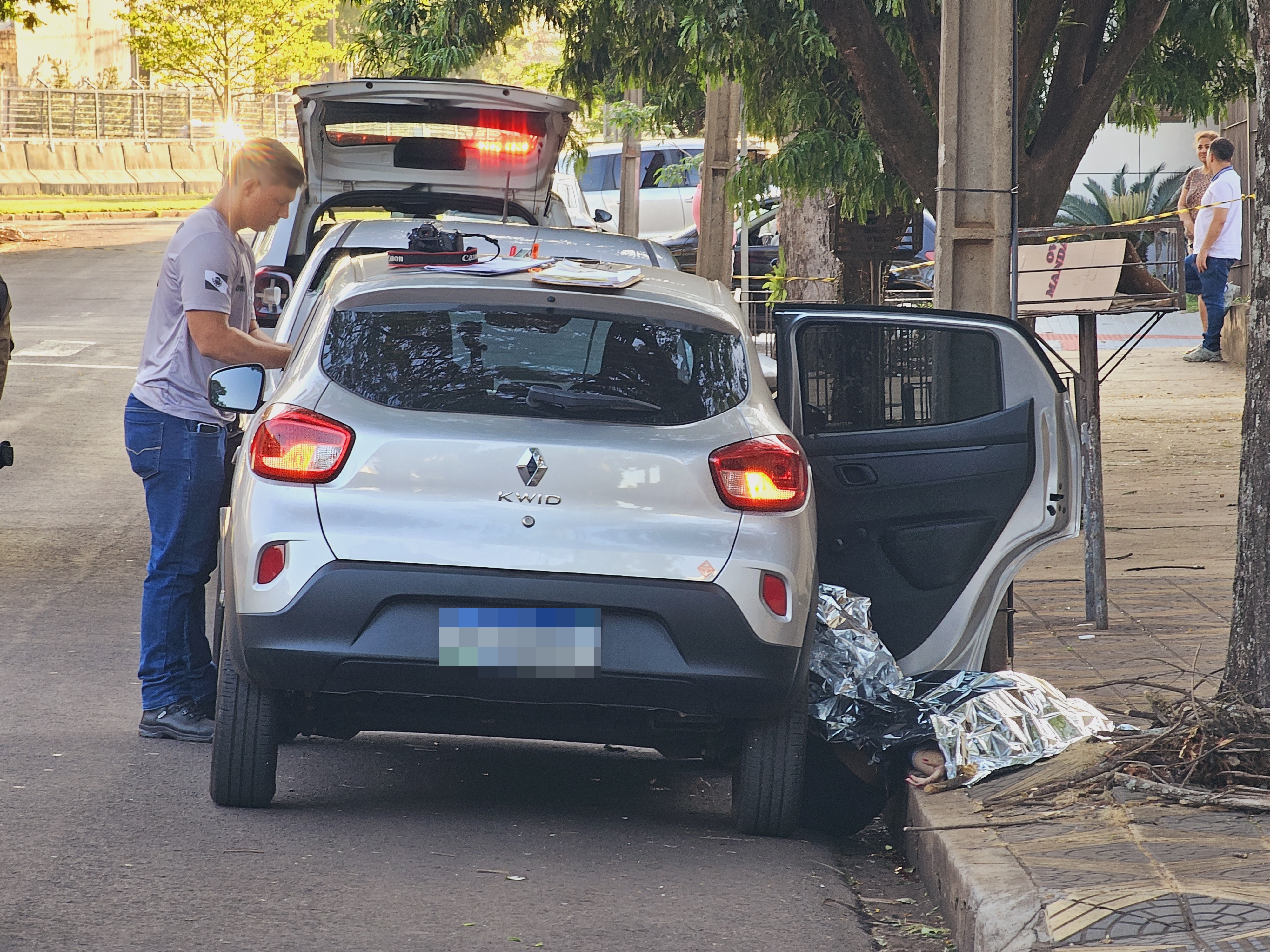 Garota de 17 anos é morta a tiros na zona 7 em Maringá